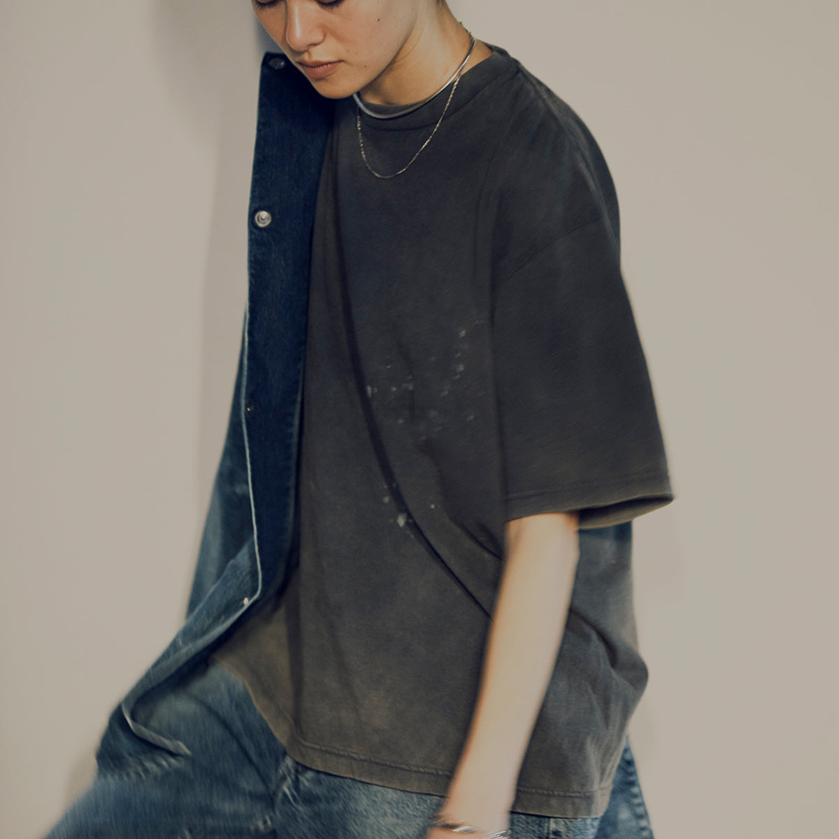 FADED TEE (BLACK)  D52501 - 519