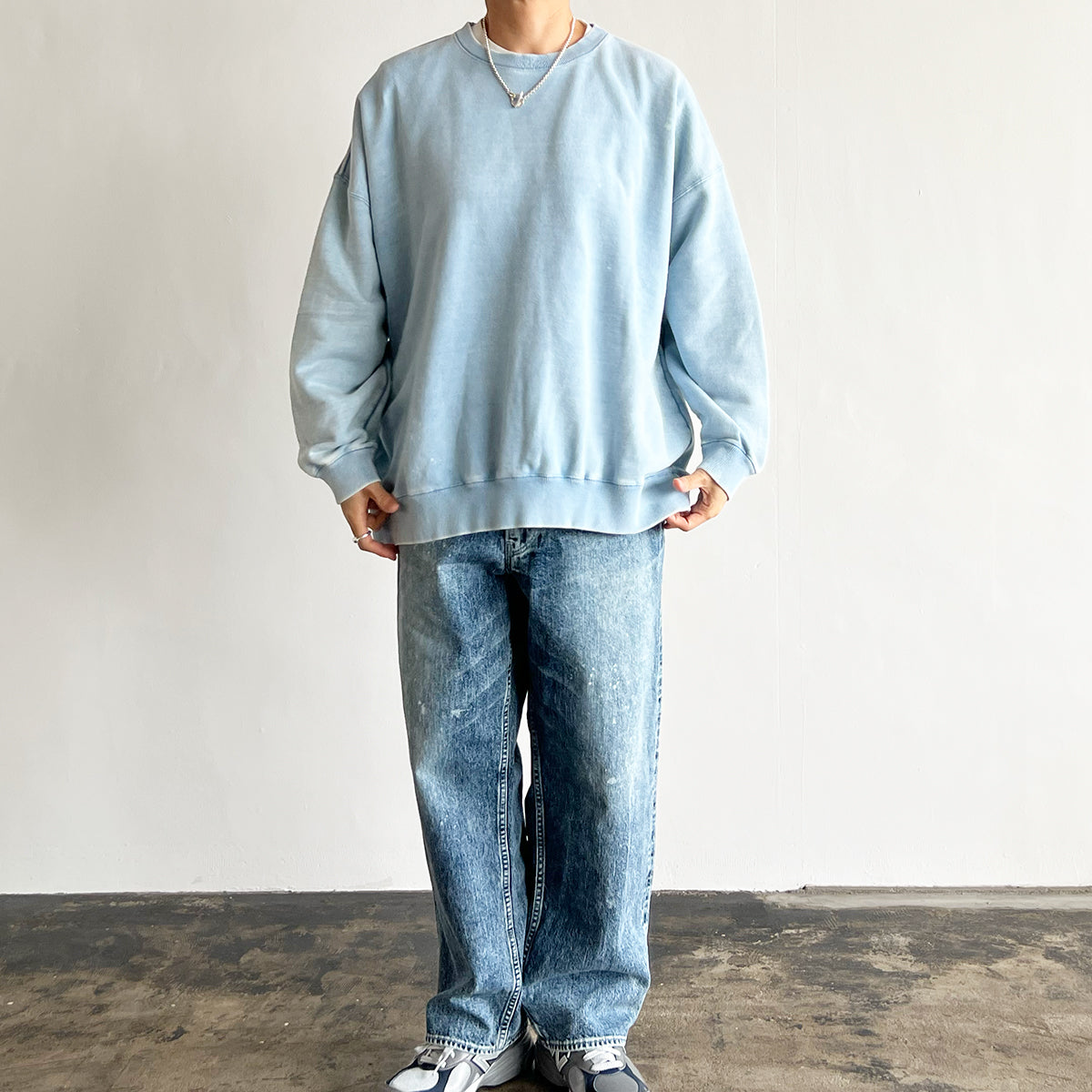 FADED SWEATSHIRT (BLUE)  D52502 - 565
